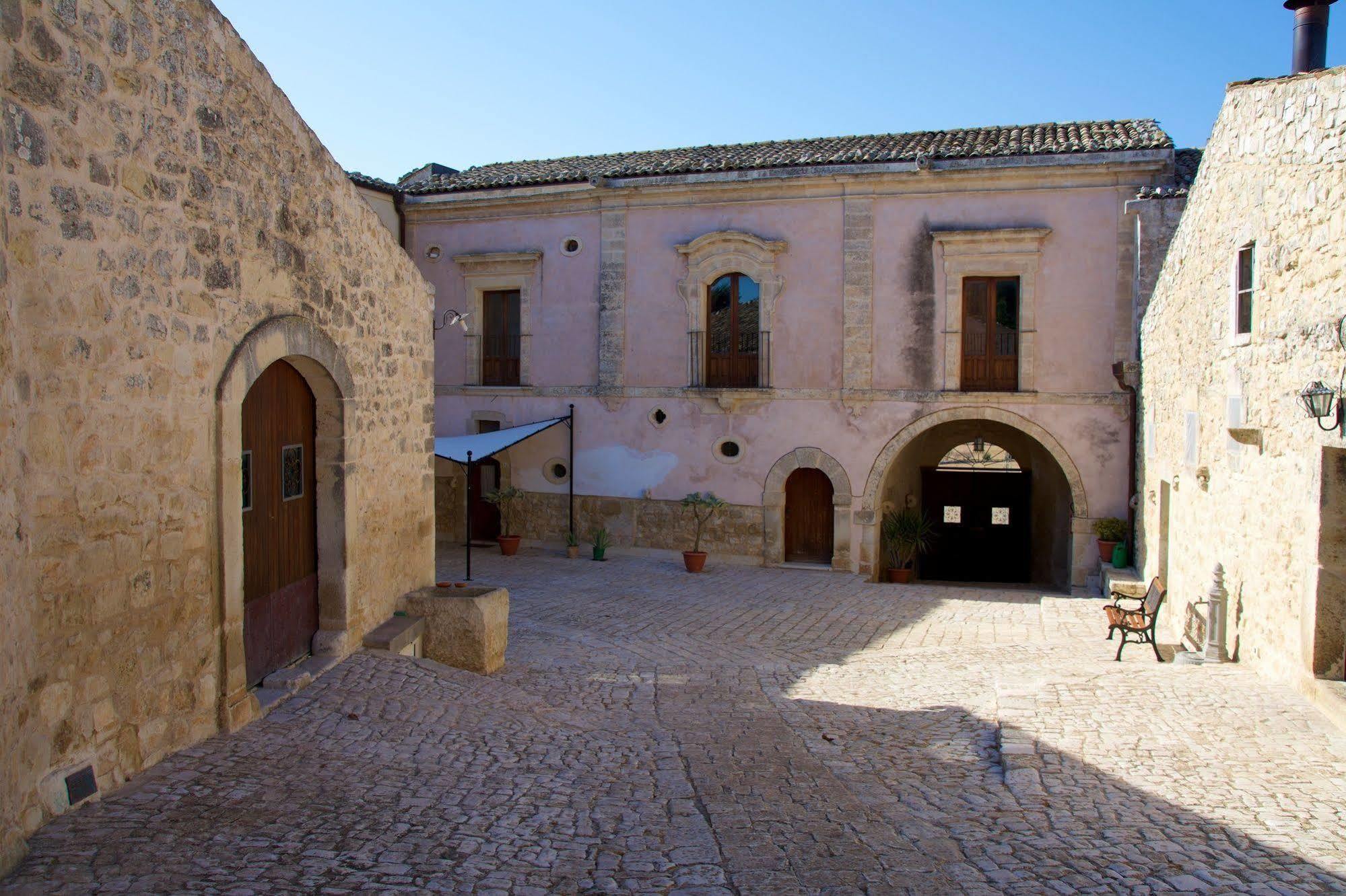 Relais Cimilla B&B Ragusa Exterior foto